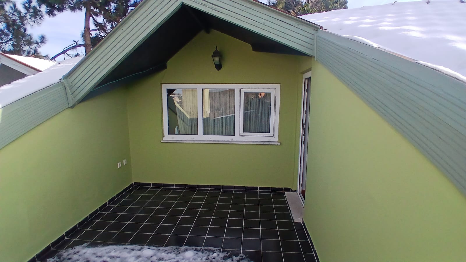   Uygun fiyatlı villa - eşyalı ve manzaralı konumda